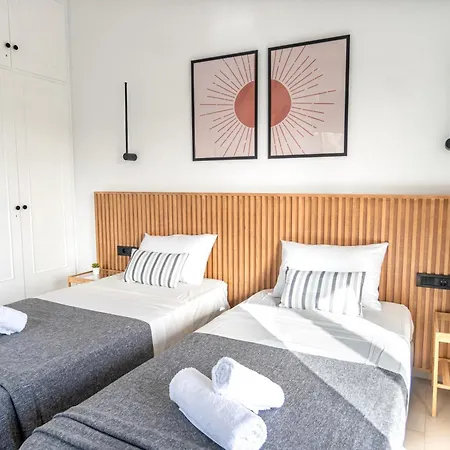 Sea View At Xenios Avlais *