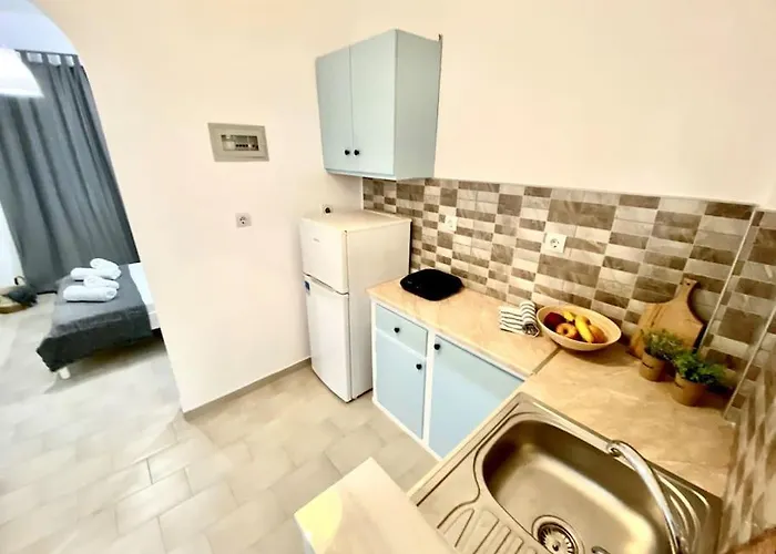 Sea View At Xenios Avlais Апартаменты *