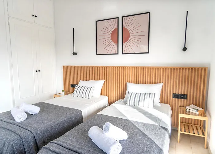 Sea View At Xenios Avlais *